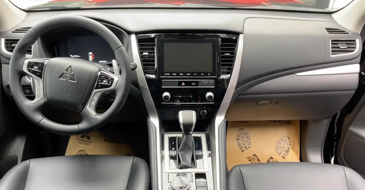 Dasbor & Kabin Mitsubishi Pajero Sport